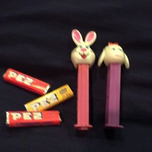 Perfect condition vintage Pez dispensers and Pez